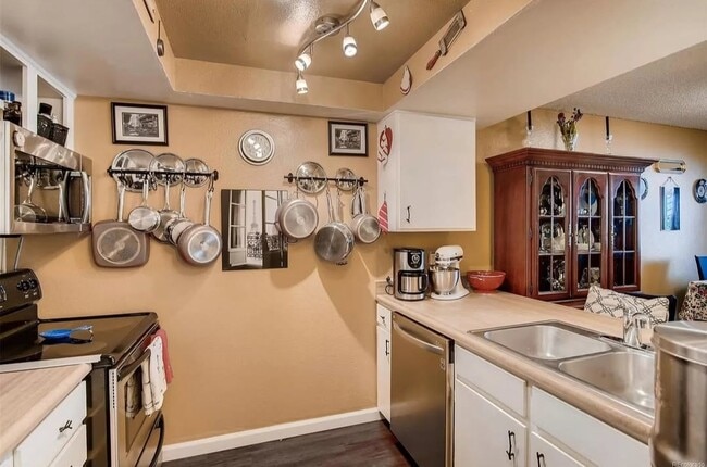 Photo - 14076 E Stanford Cir Apartment