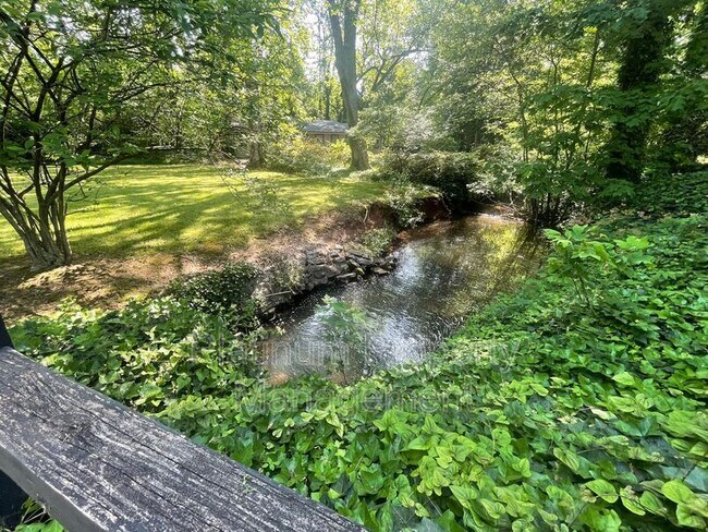 Building Photo - 224 Cold Creek Dr