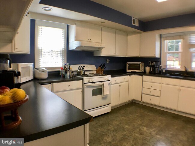 Foto del edificio - 6605 Barrett Rd