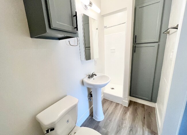 Foto del edificio - 6165 Coldwater Canyon Ave