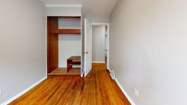 Foto del edificio - Renovated 3-Bedroom House in Cleveland!