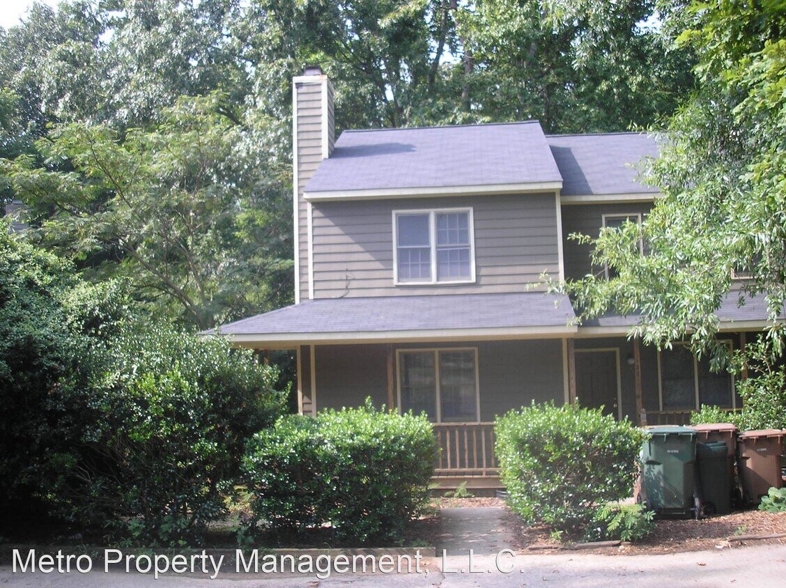 Primary Photo - 126-130 S Atley Ln