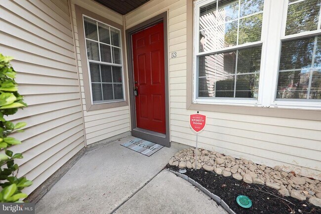 Building Photo - 53 Woodlake Dr