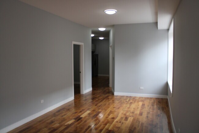 Foto del edificio - 1533 S Ridgeway Ave