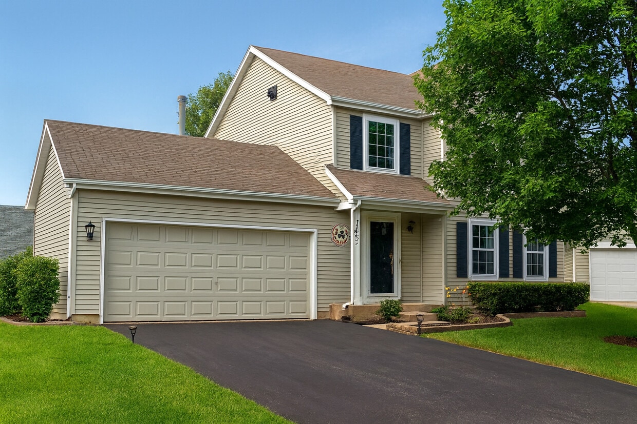 Primary Photo - 1433 Deer Creek Ln