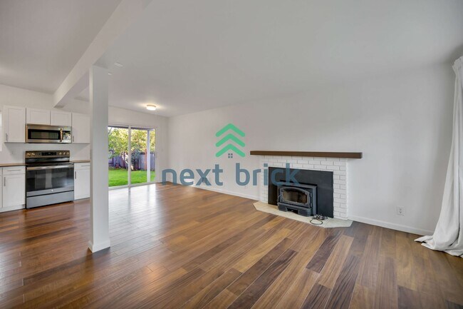 Foto del edificio - 2 Bed and 2 Bath Single Family is Availabl...