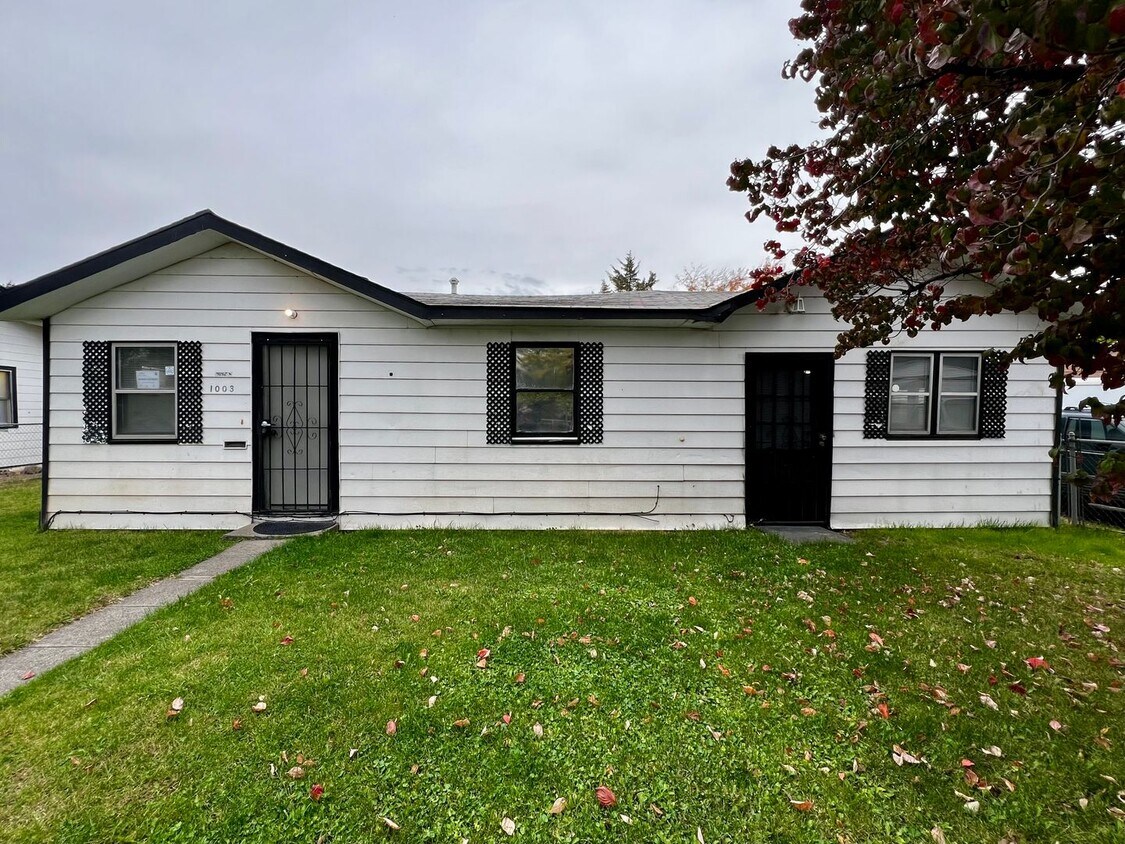 Foto principal - Non-Refundable & Security Deposit Total: $...