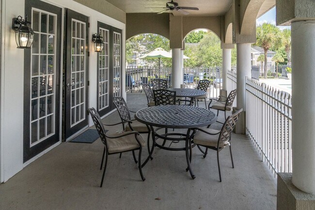 Building Photo - 4360 Summer Landing Dr