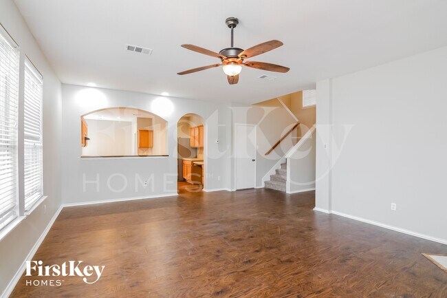 Foto del edificio - 901 Cutting Horse Dr