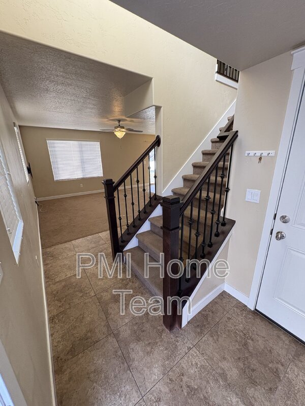 Foto del edificio - 8239 2650 E