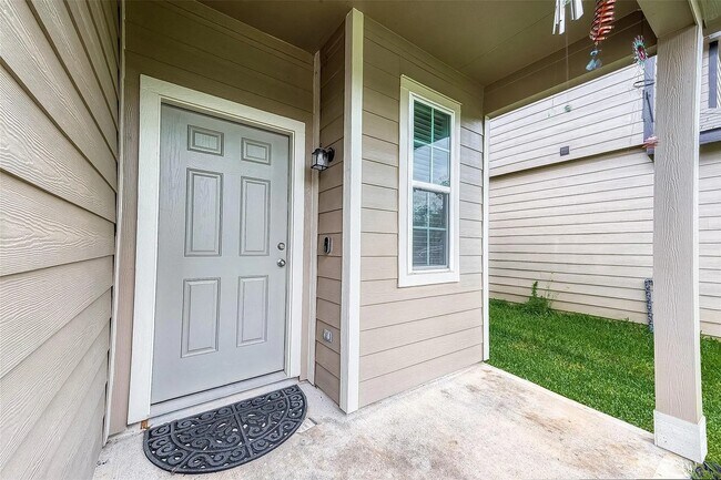 Foto del edificio - 1317 Mount Bassie Trl