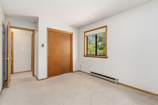 Foto del edificio - 514 Strachan Dr