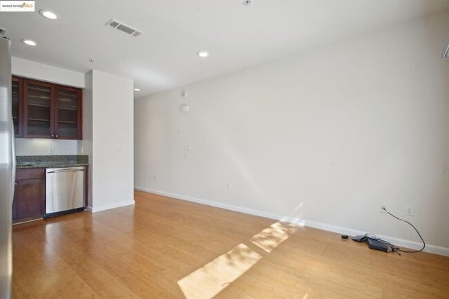 Building Photo - 6466 Hollis St