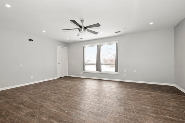 Building Photo - 8342 W Lincoln Hwy