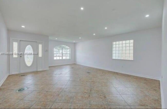 Foto del edificio - 3748 SW 148th Pl