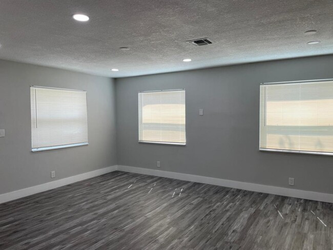 Building Photo - 2441 NW 8 Street, Apt. B