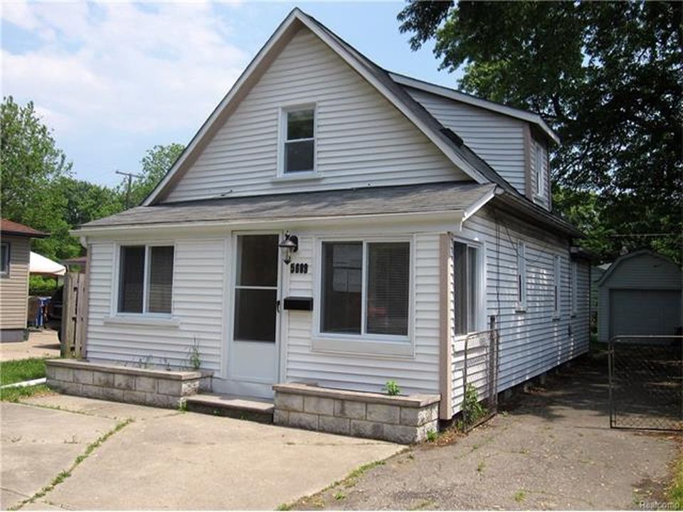 Primary Photo - 5689 Robinson St