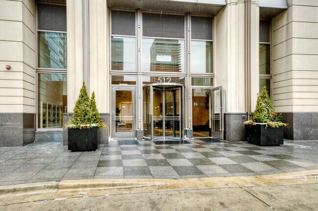 Foto del edificio - 512 N McClurg Ct