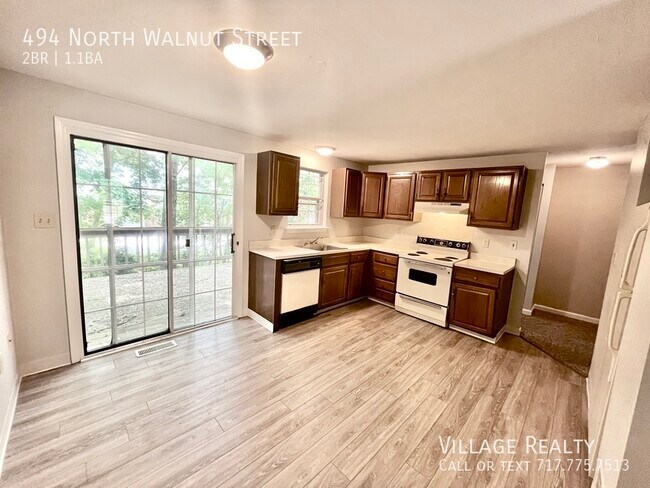 Building Photo - Spacious 2-BR Townhome in Dallastown Schoo...