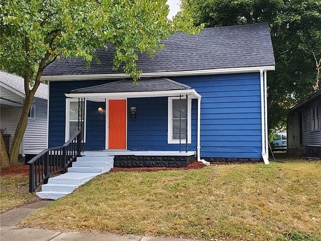 Building Photo - 958 N Bosart Ave