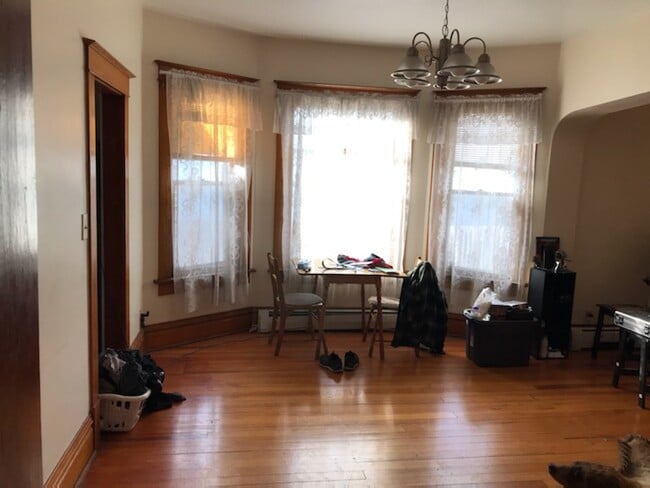 Building Photo - 455 N 5th St