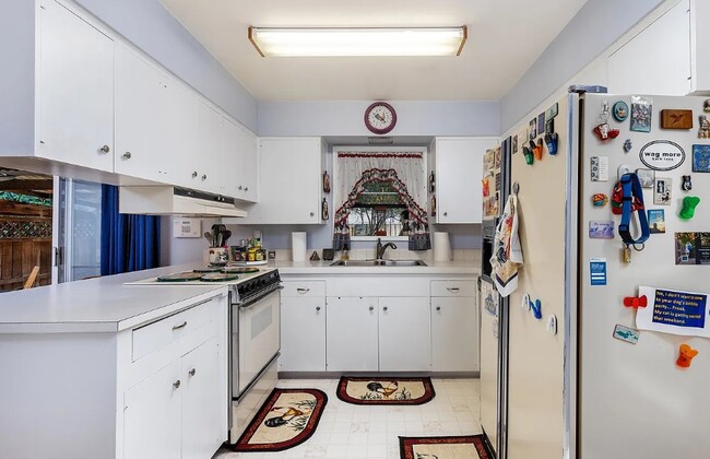 Building Photo - 804 SE 168th Ave