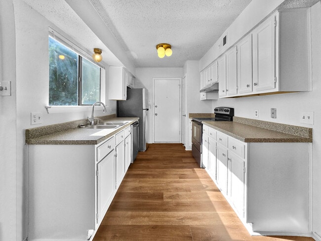 Foto del edificio - Cute 3-bedroom home in Keller ISD - Great location, fresh paint, new carpet and new appliances!