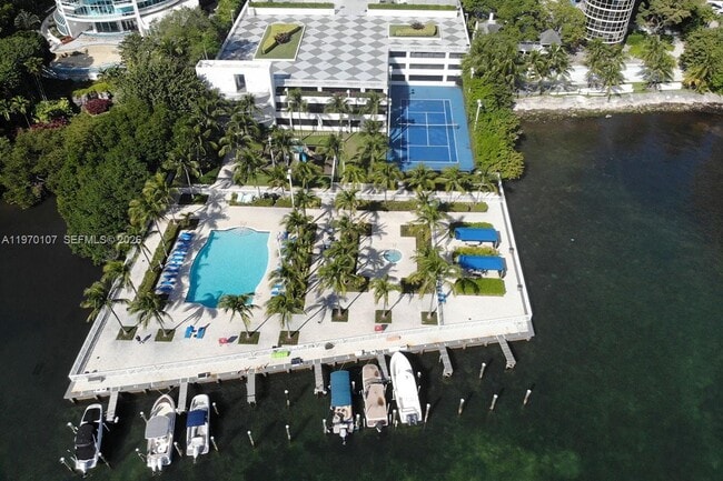 Building Photo - 2101 Brickell Ave