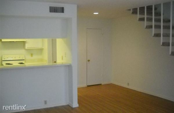 Building Photo - 6363 Beverlyhill St