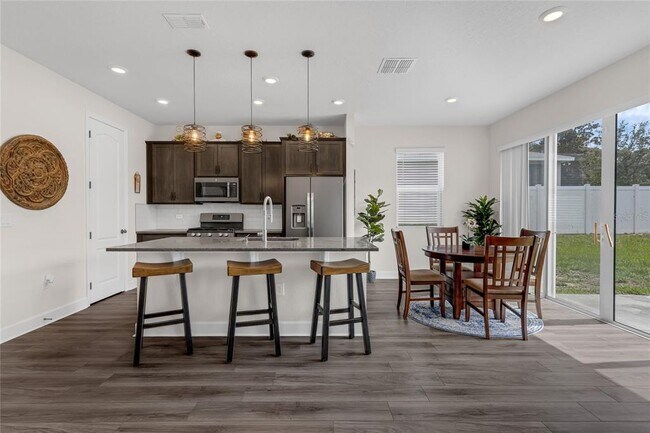 Foto del edificio - 2532 Autumn Stream Dr