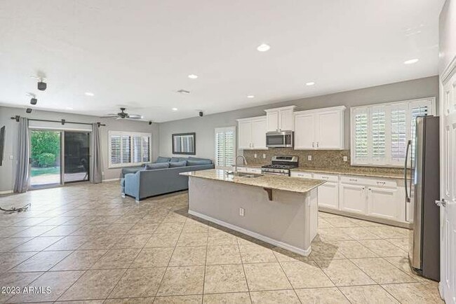 Building Photo - 27112 N 56th Dr