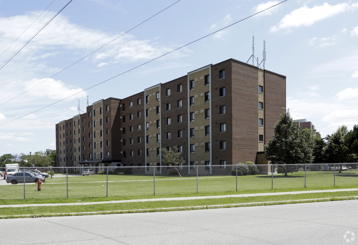 Primary Photo - 609 Davenport Rd