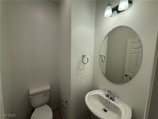 Foto del edificio - 508 Ylang Pl