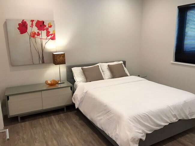 Foto del edificio - 1743 7th St
