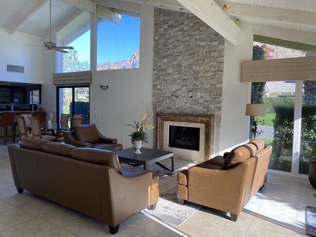 Building Photo - 46520 Arapahoe Cir