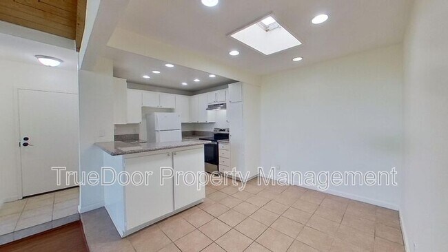 Foto del edificio - 21372 Brookhurst St