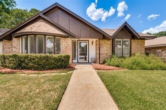 Building Photo - 4717 Oak Valley Dr