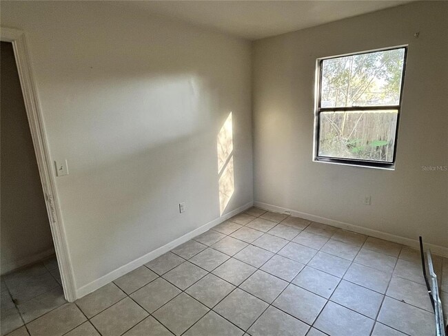 Foto del edificio - 1290 Henson Ln