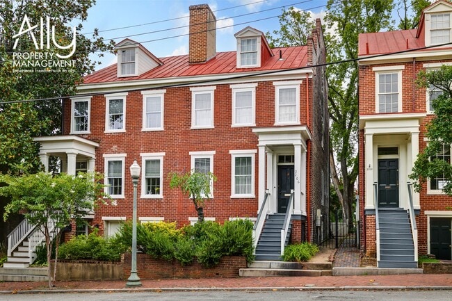 Building Photo - 2206 E Broad St