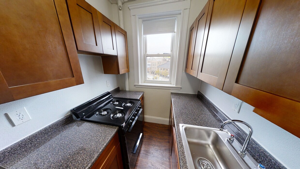 Primary Photo - 1175 Boylston St