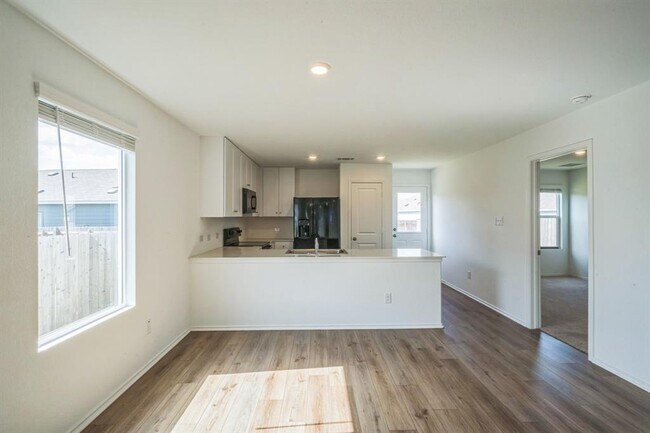 Foto del edificio - 505 Sergeant Murphy Rd