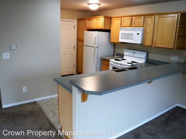 Building Photo - 3 br, 2.5 bath House - 4189 Geranium Loop NE
