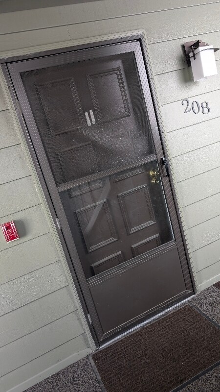 Foto del edificio - 2201 Romig Pl