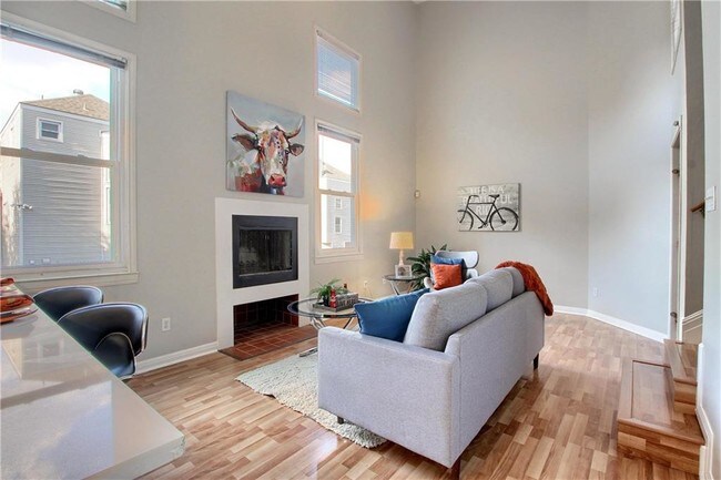 Foto del edificio - 904 W 21st St