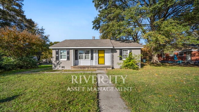 Photo - 1290 Dellwood Ave House