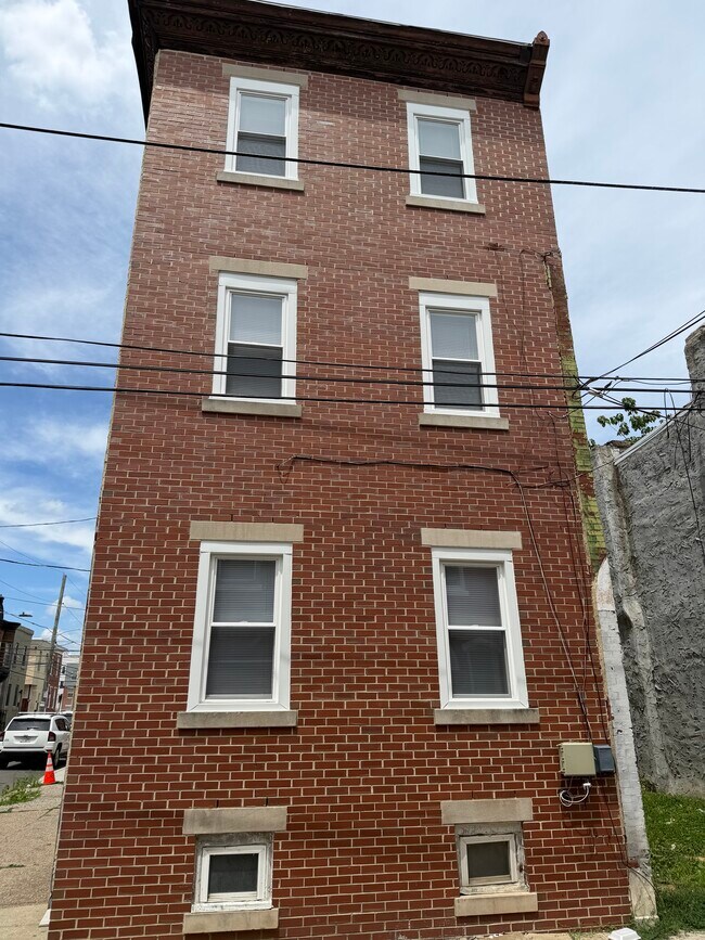 Foto del edificio - 2455 Harlan St