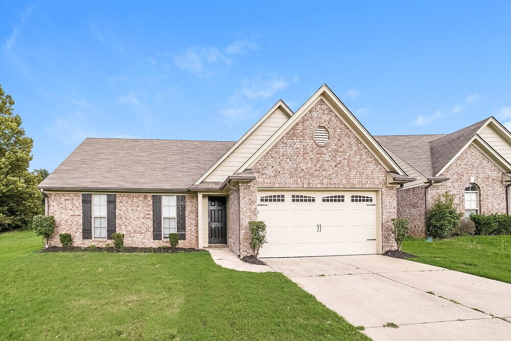 Foto principal - 8152 Park Pike