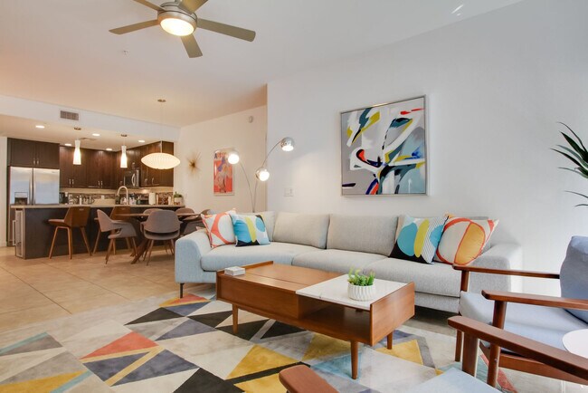 Foto del edificio - 5350 E Deer Valley Dr