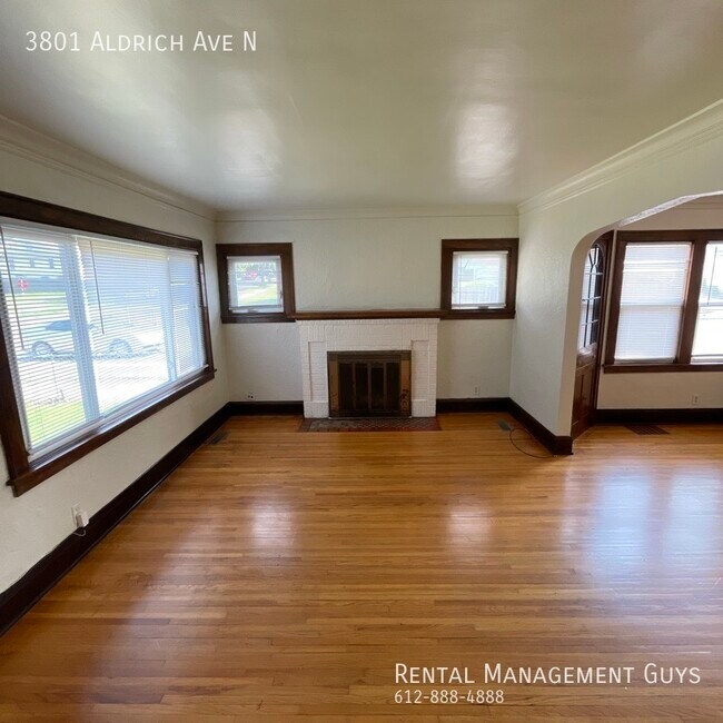 Foto del edificio - 3801 N Aldrich Ave
