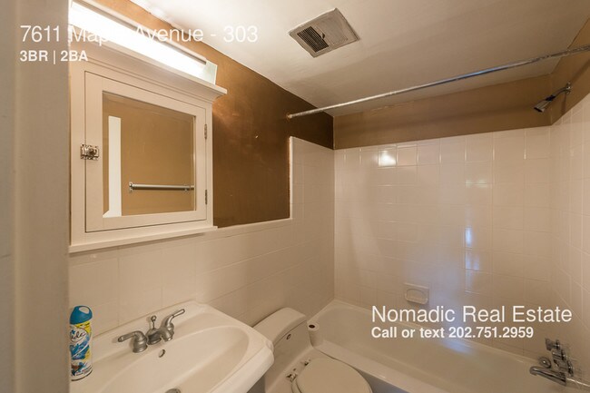 Foto del edificio - 7611 Maple Ave